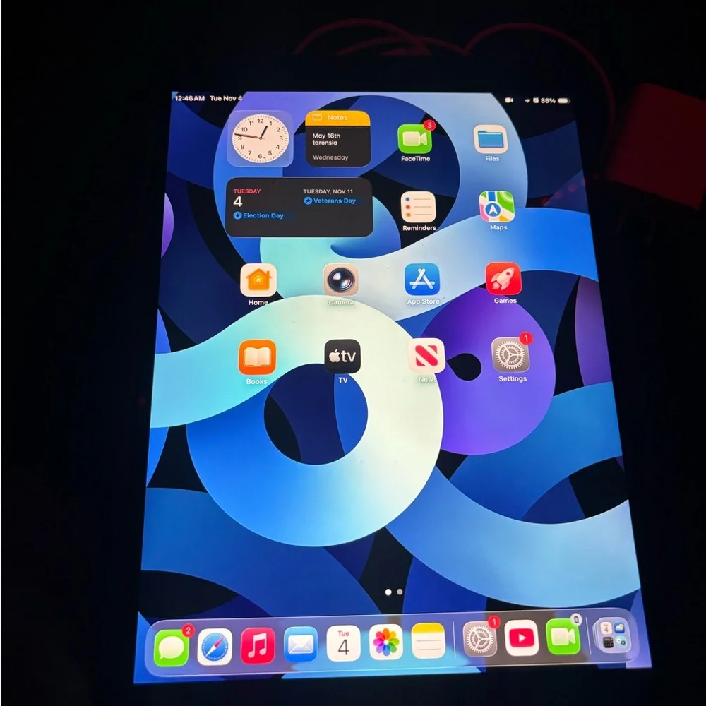 Apple iPad with Apple Watch